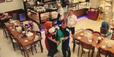 Usta yardımcısı tezgahtarı böyle kurtardı