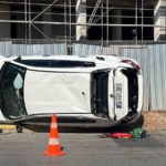 Vince çarparak takla atan otomobilden burnu bile kanamadan çıktı