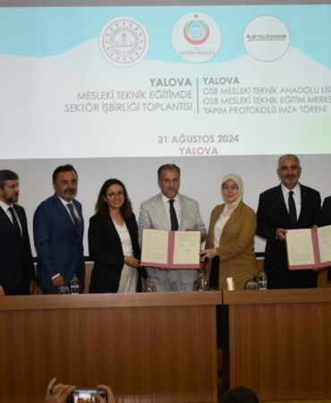 Yalova Makine OSB’de meslek lisesi ve mesleki eğitim merkezinin imzaları atıldı