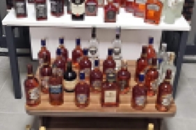 Yalova’da otomobilde 72 şişe sahte alkol ele geçirildi