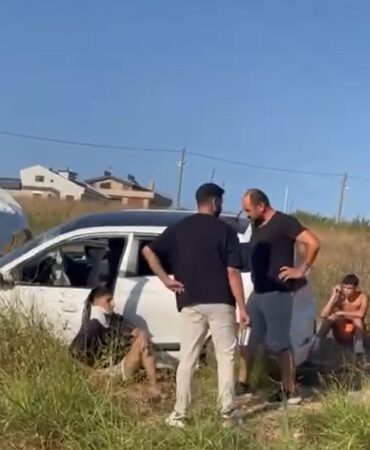 Yalova’da ticari taksi ile otomobil çarpıştı: 5 yaralı