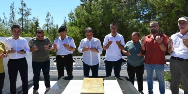 Yarbay Hüseyin Avni Bey Mezarı Başında Anıldı