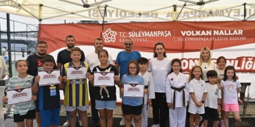 Yaz okulu öğrencileri yıl sonu şenliğinde buluştu