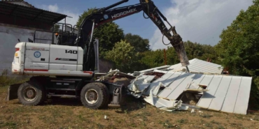 Yıldırım Belediyesi ekipleri, geçtiğimiz hafta 15 kaçak yapının yıkımını gerçekleştirdi