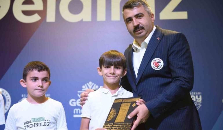 Yıldırım Gençlik Merkezi mezunlarını verdi