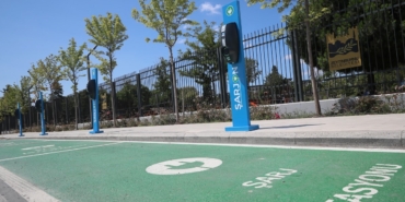 Zeytinburnu’nda elektrikli araçlar için hızlı şarj istasyonları kuruldu