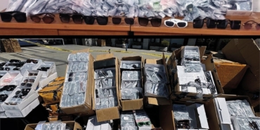 200 bin lira değerinde kaçak gözlük ele geçirildi