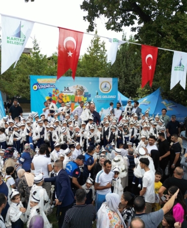 302 çocuk sünnet oldu