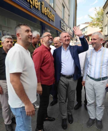 "5 yıl boyunca bir belediye başkanı gününü gün eder, verdiği sözü unutursa o zaman emanet yere düşmüş olur"