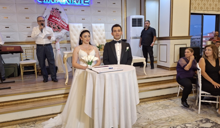 İstanbul’un en genç muhtarı dünya evine girdi 3