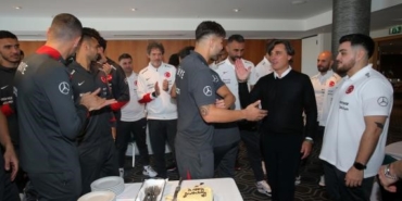 A Milli Takım’da Abdülkerim Bardakcı’nın doğum günü kutlandı