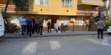 Abisiyle yaşadığı evde bıçaklanmış halde ölü bulundu