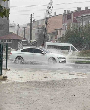 AFAD uyarmıştı: Tekirdağ Kapaklı’da sağanak yağış etkili oldu