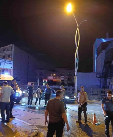 Alkollü eğlence mekanında silahlı kavga: 2 yaralı