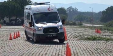 Ambulans şoförlerinin zorlu eğitimi
