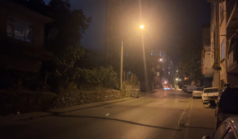 Araçtan açılan ateş sonucu yoldan geçen çocuk yaralandı