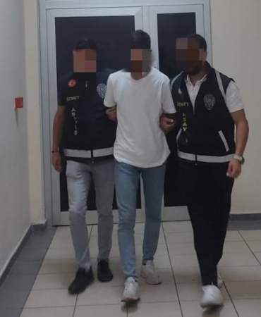 Araçtan açtıkları ateşle 9 yaşındaki çocuğu yaralayan 2 şüpheli yakalandı