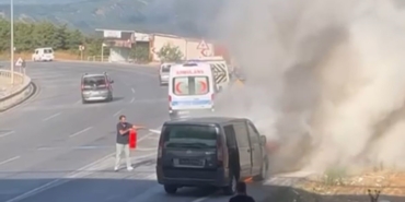 Arıza yapan VİP minibüs alev alev yandı