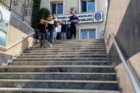 Arnavutköy’de iş yeri sahibinden 12 milyon lira haraç isteyen şüpheliler yakayı ele verdi