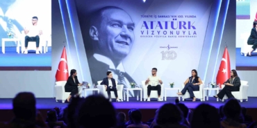 ’Atatürk Vizyonuyla Gelecek Yüzyıla Bakış’ konferansında bilim, spor ve sanat konuşuldu