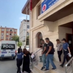 Avcılar’da  bebeği çöp konteynerina atan anne adliyeye sevk edildi