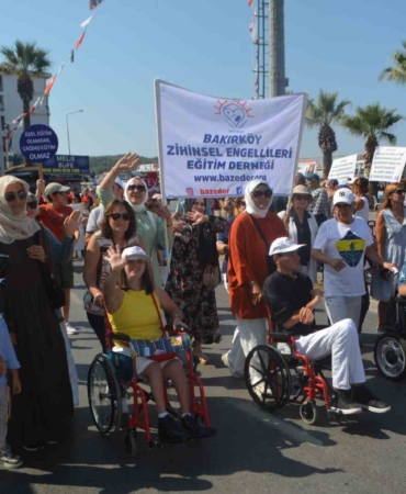 Ayvalık’ta 32’si düzenlenen “Engelliler Şenliği” coşkusu