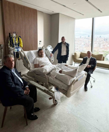 Aziz Yıldırım’dan, Serhat Akın’a geçmiş olsun ziyareti