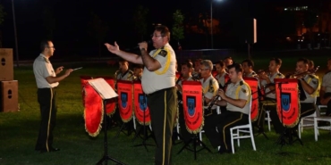Babaeski’de 5. Kolordu Bando Komutanlığı konser verdi