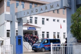 Babasını parçalayıp cesedini ormanda yakan şahıs arama çalışmalarına katılmış