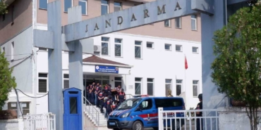 Babasını parçalayıp cesedini ormanda yakan şahıs arama çalışmalarına katılmış