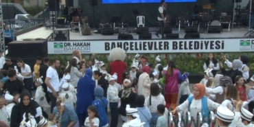 Bahçelievler’de düzenlenen sünnet şöleni renkli görüntülere sahne oldu