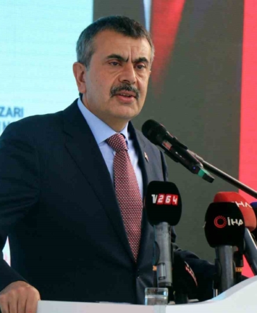Bakan Tekin: "Sadece öğretmenler değil, hepimiz bu çocukların eğitiminden mesulüz”