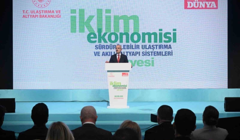 Bakan Uraloğlu: "Çevreye zarar veren araçların karbon emisyonunu 5,27 milyon ton azalttık"