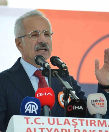 Bakan Uraloğlu, Hızlı Tren çalışmalarında son durumu aktardı