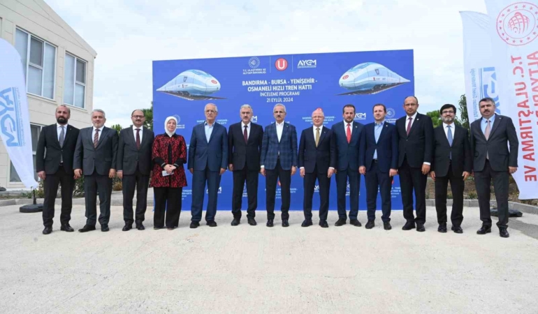 Bakan Uraloğlu: "Proje bittiği zaman Bursa’dan Ankara’ya 2 saat 15 dakikada seyahat edeceğiz"