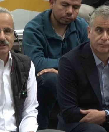 Bakan Uraloğlu’ndan Instagram açıklaması: "Biz asla yasakçı bir zihniyet içerisinde değiliz"