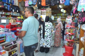 Balıkesir’de akıda kırtasiye uygulaması ilgi gördü, 170 bin liralık kırtasiye dağıtıldı
