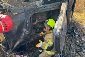 Bandırma’da kamyon şarampole uçtu 1 kişi yaralandı