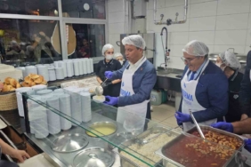 Bandırma’da kent lokantası, CHP Genel Başkanı Özgür Özel’in katılımıyla açıldı