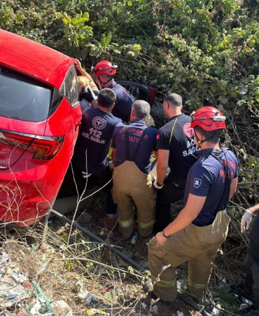 Bandırma’da otomobil şarampole uçtu: 1 yaralı