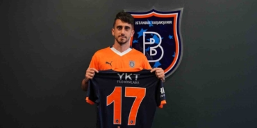 Başakşehir, Ömer Faruk Beyaz ile 3 yıllık sözleşme imzaladı