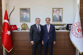 Başkan Alemdar, Gençlik ve Spor Bakanı Osman Aşkın Bak’la görüştü