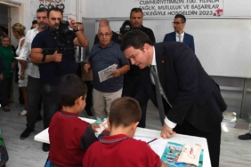 Başkan Aydın’dan öğrencilere ilk ders sürprizi