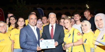 Başkan Bozbey: “Günde 45 bin öğrenciye süt dağıtacağız”