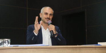 Başkan Çiftçi, üniversiteyi kazanan öğrencilerle buluştu