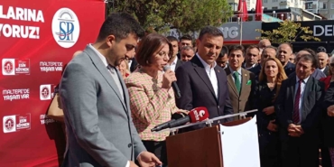 Başkan Esin Köymen, Süreyya Paşa Vakfı’na ait olan alışveriş alanıyla ilgili basına açıklamada bulundu