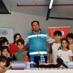 Başkan Özer’den eğitime katkı: 25 bin 600 çocuğa kırtasiye desteği