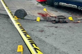 Bayrampaşa’da dehşet anları kamerada: Tartıştıkları börekçiyi pompalı tüfekle vurdular