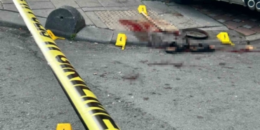 Bayrampaşa’da dehşet anları kamerada: Tartıştıkları börekçiyi pompalı tüfekle vurdular