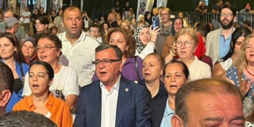 Belediye Başkanından örnek davranış: ’Halk oturmuyorsa biz de oturmayız’ dedi